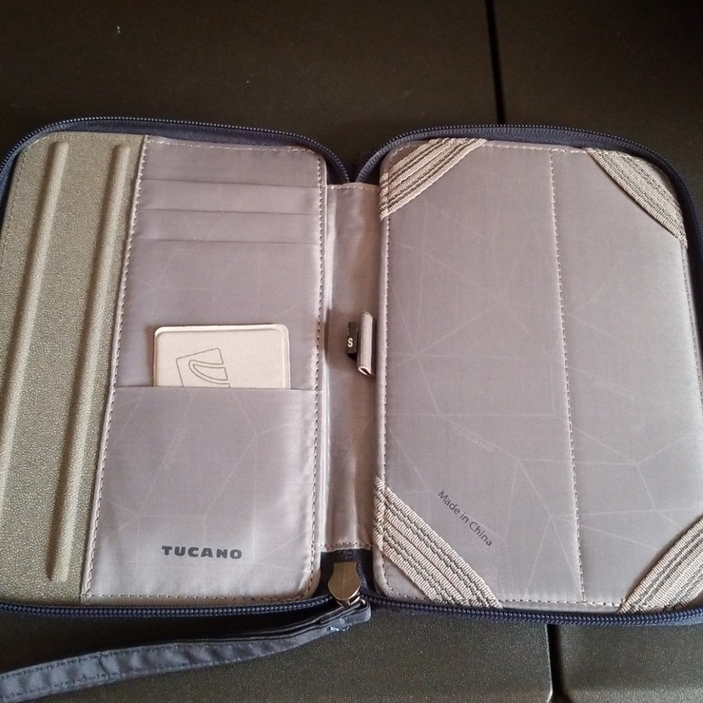 Tablet/E-Reader Case - image 3